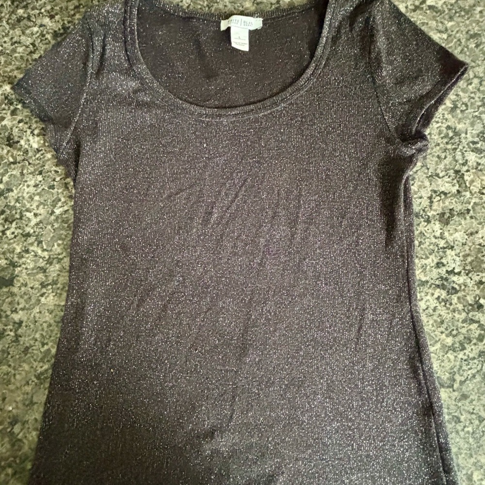 White House/Black Market Fitted Black Cap Sleeve Tee